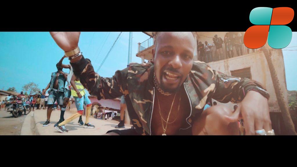 Aveiro djess cartonne avec Rambo